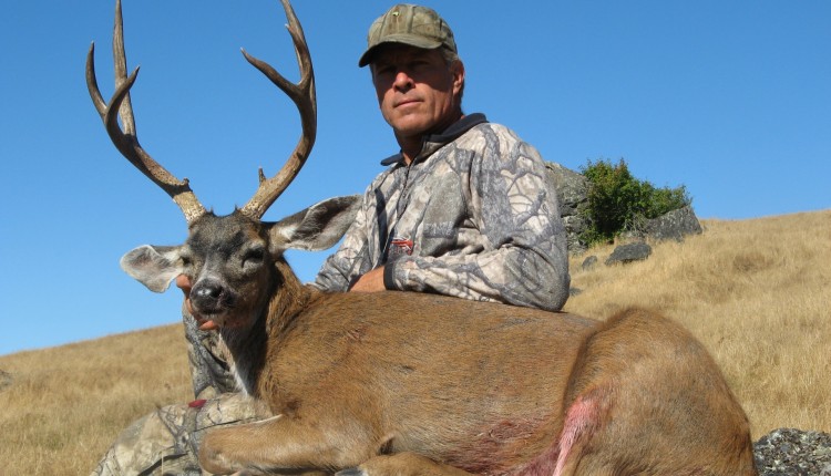 blacktain deer hunts -mid range (10)